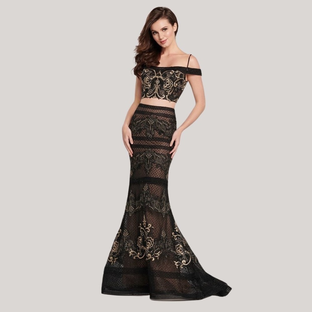 Mon Cheri 'Ellie Wilde' Two-Piece Mesh Gown